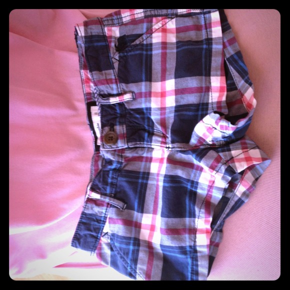 Pink, Blue and White Plaid Abercrombie shorts!!