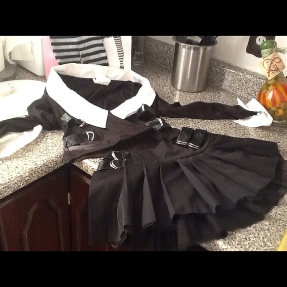 Sold locally Wednesday Adams Costume Size XS, REDUCED - Picture 2 of 4