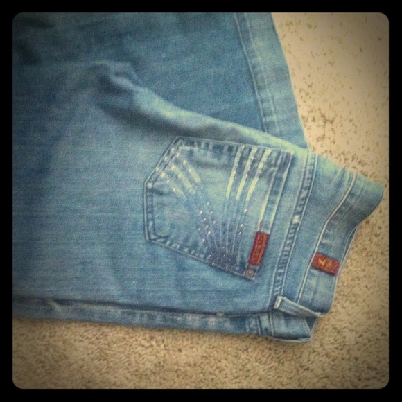 Seven Jeans size 26/27 bundled and sold!
