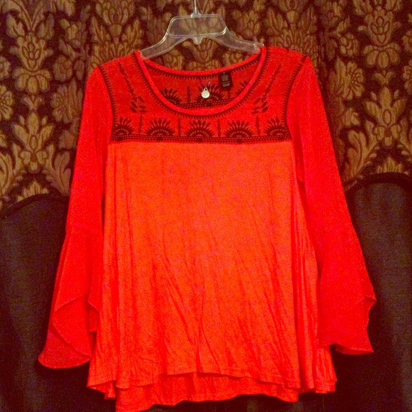 TRADED Blouse
