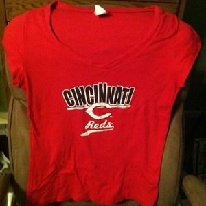 Reds Tee