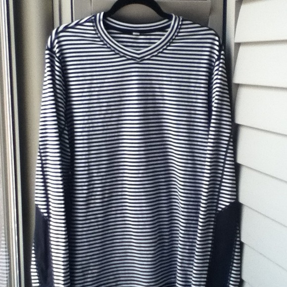 Men's Lululemon shirt