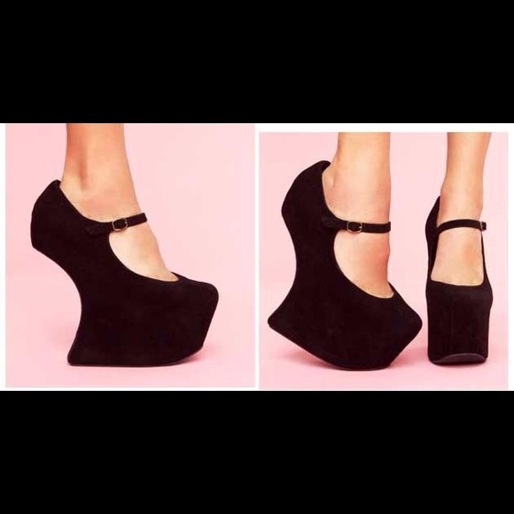 Jeffery Campbell Night Walk