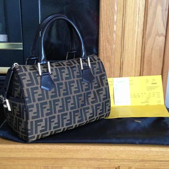 FENDI Handbags - Fendi Medium Duffle Bag