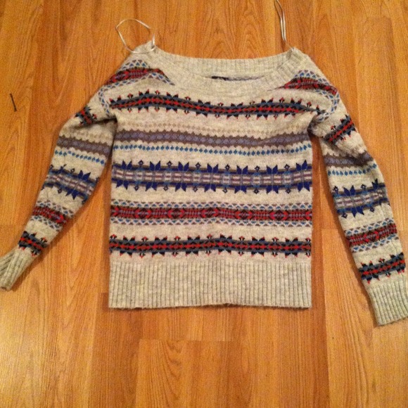 Super soft AE sweater