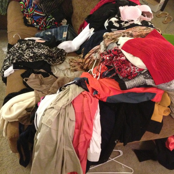 SHOP OUR CLOSETS!!! - Picture 3 of 4