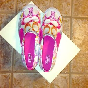 Authentic coach poppy slip ons !