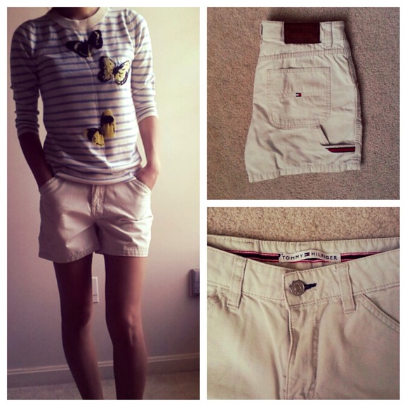 Tommy Hilfiger) Baige Shorts - Picture 2 of 2