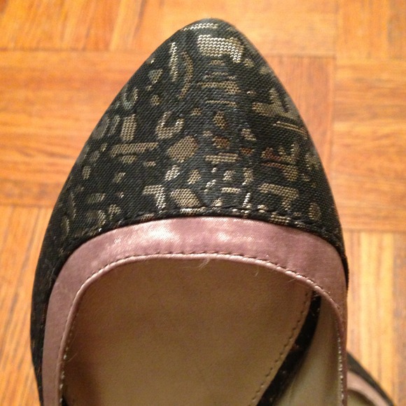 SOLD - Picture 3 of 4