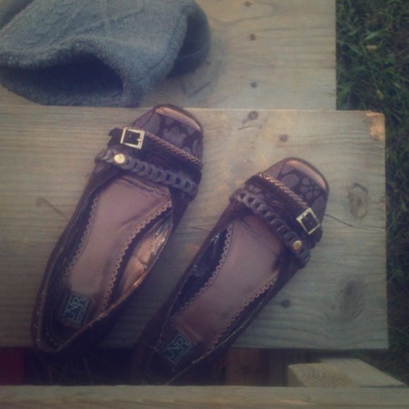 Brown flats