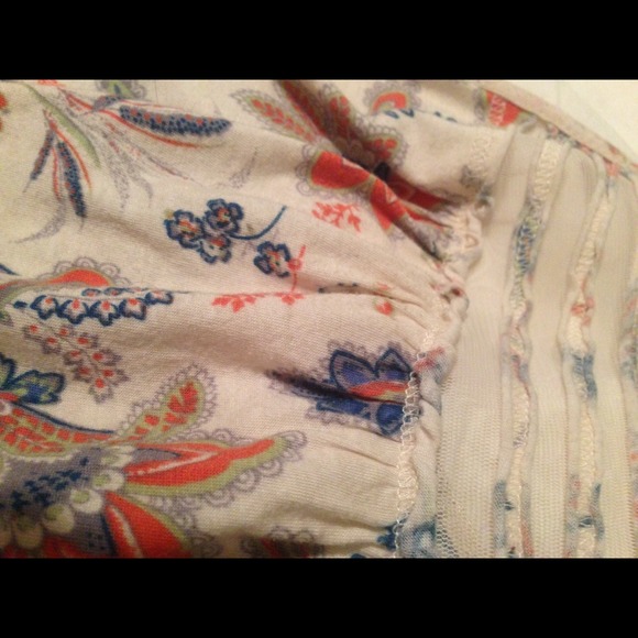 Cute printed top - Picture 2 of 3