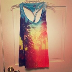 **bundled** Tropical top