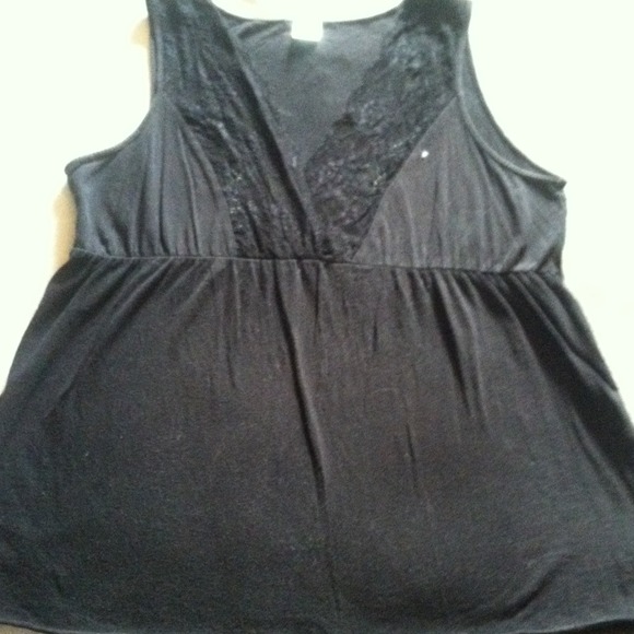 Old navy black tank top with lace size L