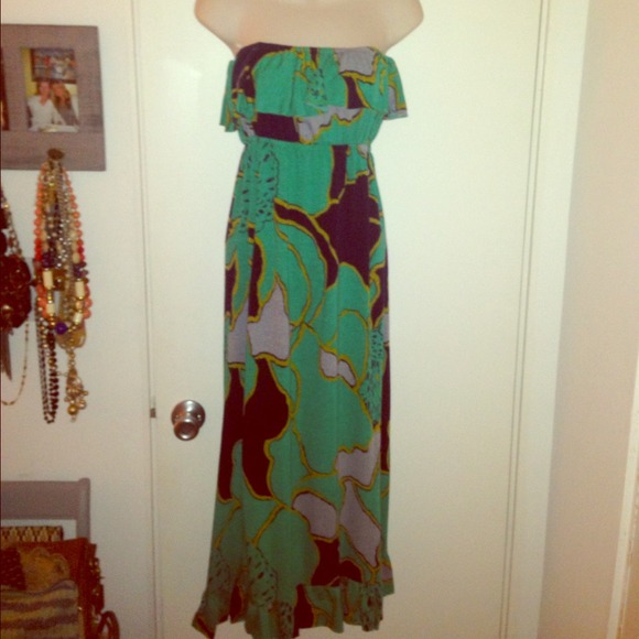 Awesome bohemian floral strapless maxidress!