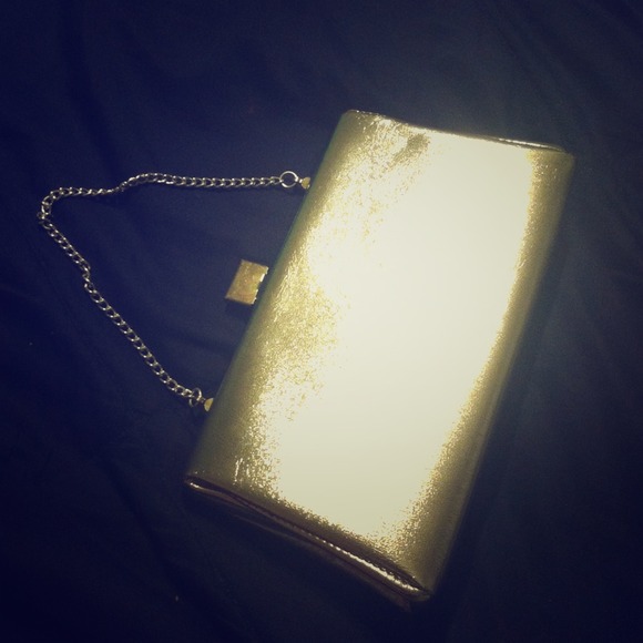 Metallic silver clutch optional chain