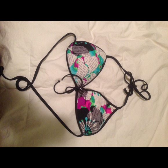 Bikini top - Picture 1 of 1