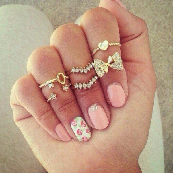 Rings , Rings , Rings ! - Picture 2 of 4