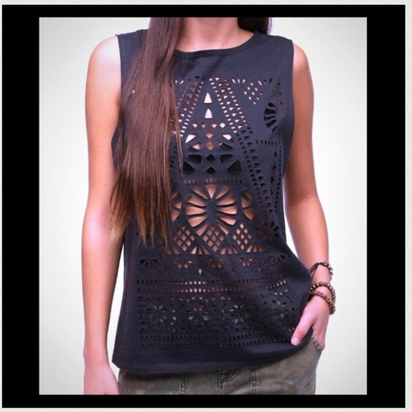 ⚡Sold⚡Urban Outfitters Aztec Cut Out Tank