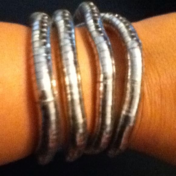 Snake bracelet or necklace - Picture 1 of 4