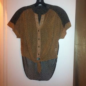 Size small adorable boutique blouse