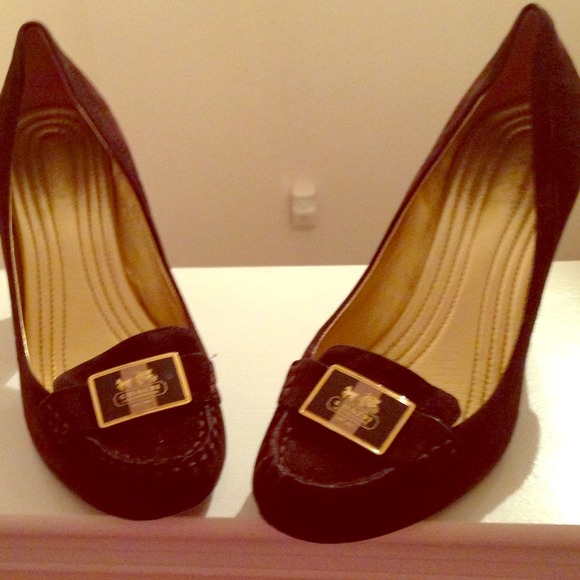 Brown suede coach shoes