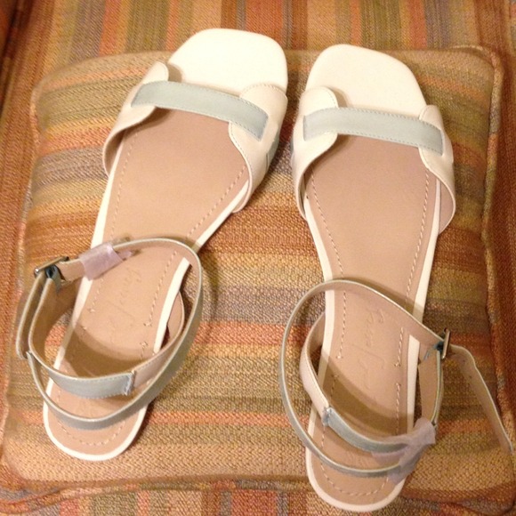 Elizabeth and James Shoes - Elizabeth and James Flat Sandals