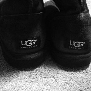 Black AUTHENTIC uggs
