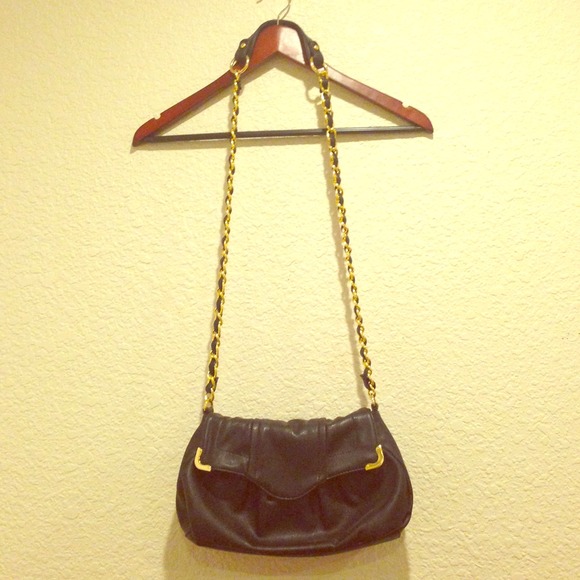 Chain Going Out Bag