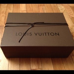 Louis Vuitton box
