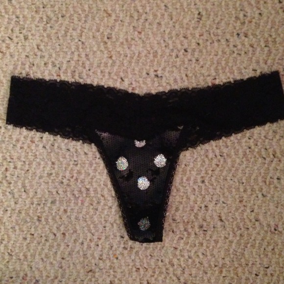 **Sold in bundle!!** NWOT Victoria's Secret thong!