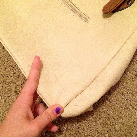 ❗🚫SOLD IN BUNDLE❗Buckled Elegance Handbag - Picture 4 of 4