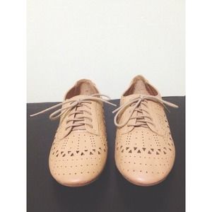 💘BUNDLED💘 Triangle Cut Out Oxfords