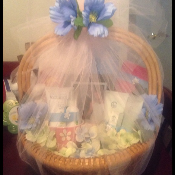 Unique baskets designed by me for any occasion! - Picture 2 of 4