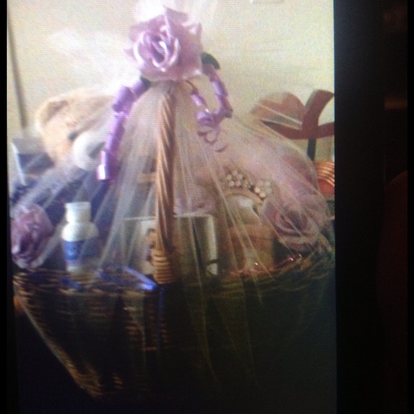 Unique baskets designed by me for any occasion! - Picture 3 of 4