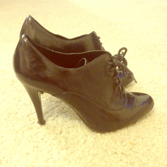 Aldo black patent heels booties
