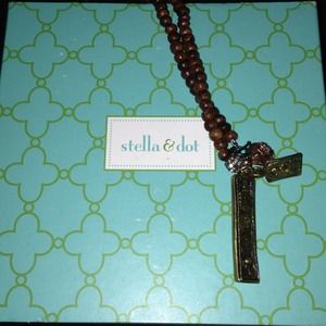 Stella & Dot awakening charm necklace