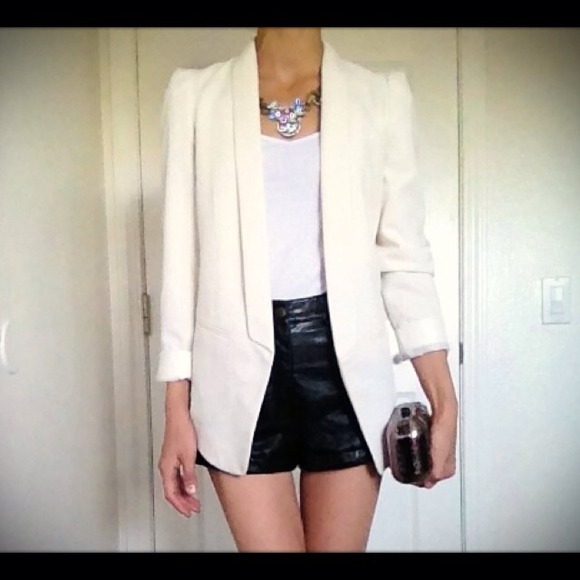 🚫SOLD🚫 🎉2x HOST PICK🎉 Creme Blazer