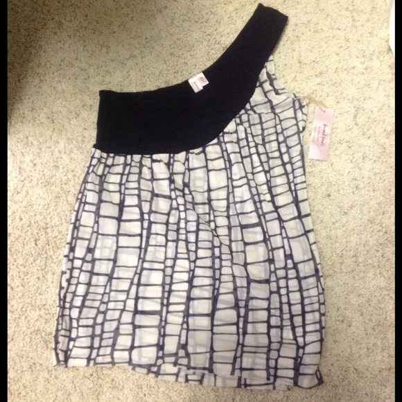 new - Sweet Pea one shoulder top