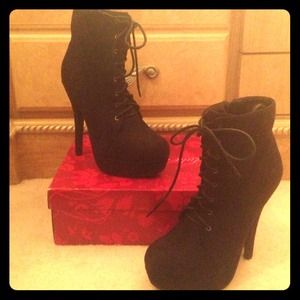 Lace-Up Platform Heel Boots