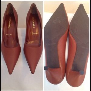 🔴SOLD🔴BRUNO MAGLI Dark Tan Leather Pumps Sz 38