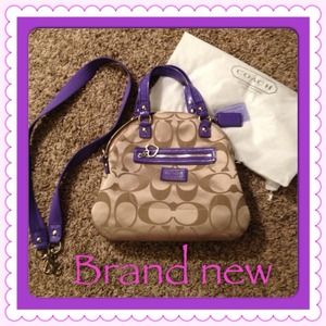 Coach poppy hand bag