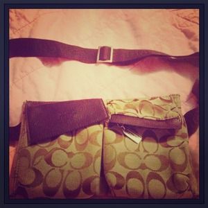 Coach look alike fanny pack.