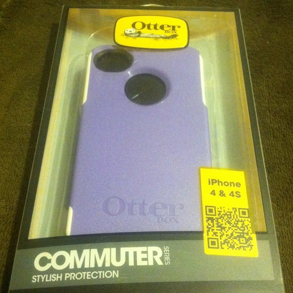 REDUCED- iPhone 4/4s Otter Box