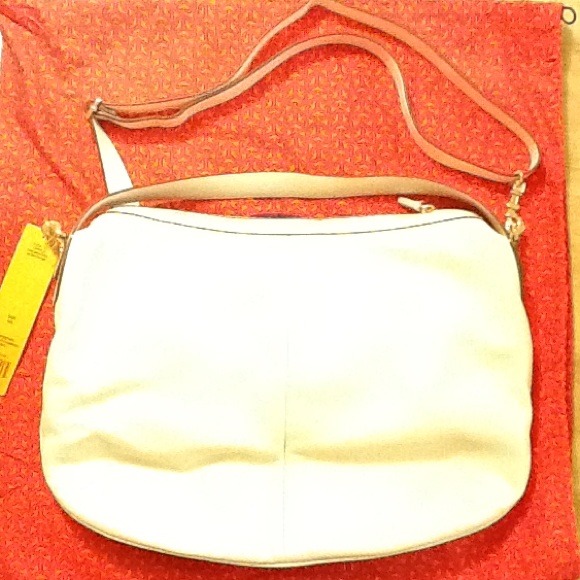 Sold New Tory burch Amanda cross body hobo, - Picture 2 of 4