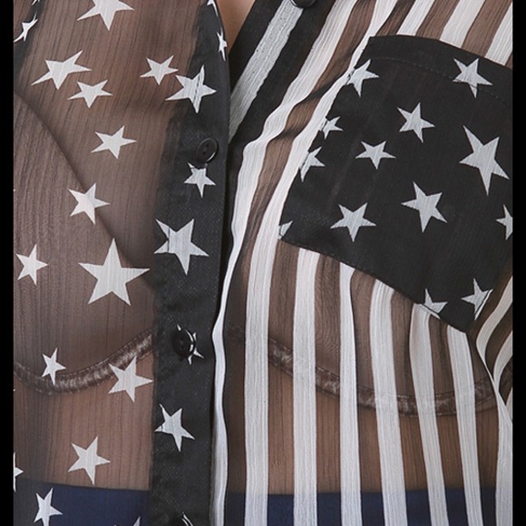 🎀SOLD OUT🎀American Flag Blouse - Picture 4 of 4