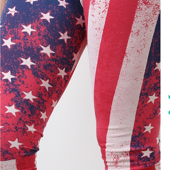 🎀SOLD OUT🎀American Flag Leggings - Picture 2 of 4