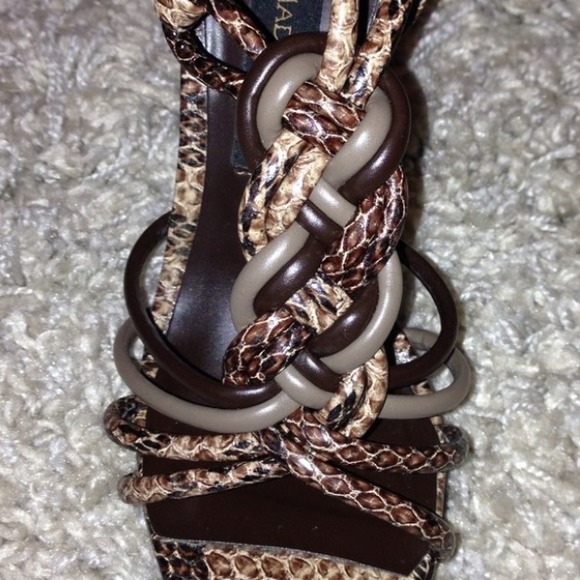 Steve Madden Luxe t-strap stiletto - Picture 3 of 4