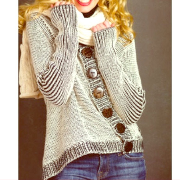 Pure Handknit  Sweaters - 🎉HOST PICK🎉PURE Handknit Asymmetrical Sweater