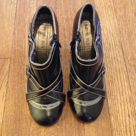 Super Cute Black Booties!