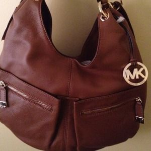 Sold Brand new with tag Michael Kors hobo & wallet